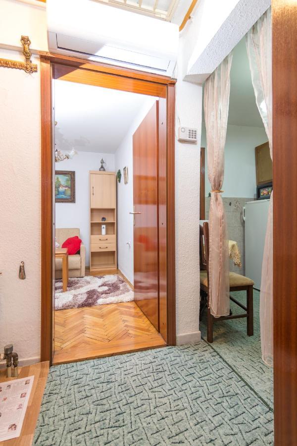 Apartman Lamija ซาราเยโว ภายนอก รูปภาพ