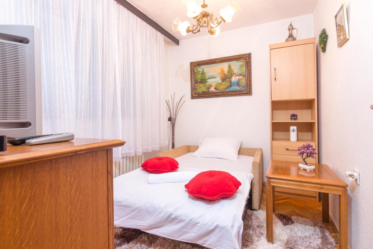 Apartman Lamija Apartment ซาราเยโว ภายนอก รูปภาพ